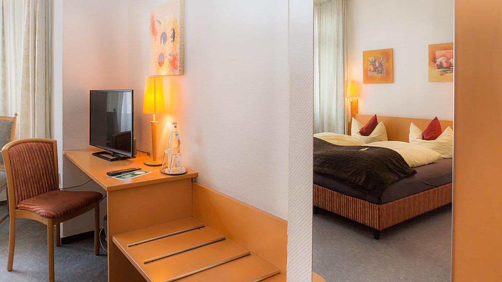 Hotel Skada City Coelln โคโลญ ภายนอก รูปภาพ