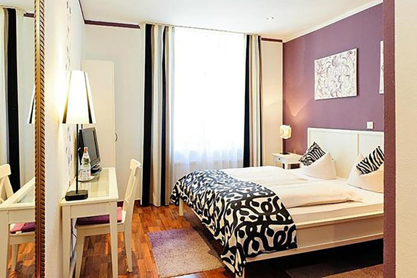 Hotel Skada City Coelln โคโลญ ภายนอก รูปภาพ